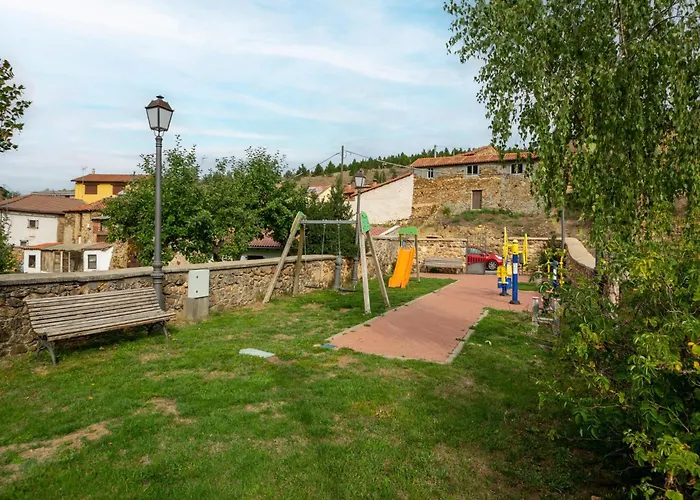 Tranquil Near Luna River Holiday home