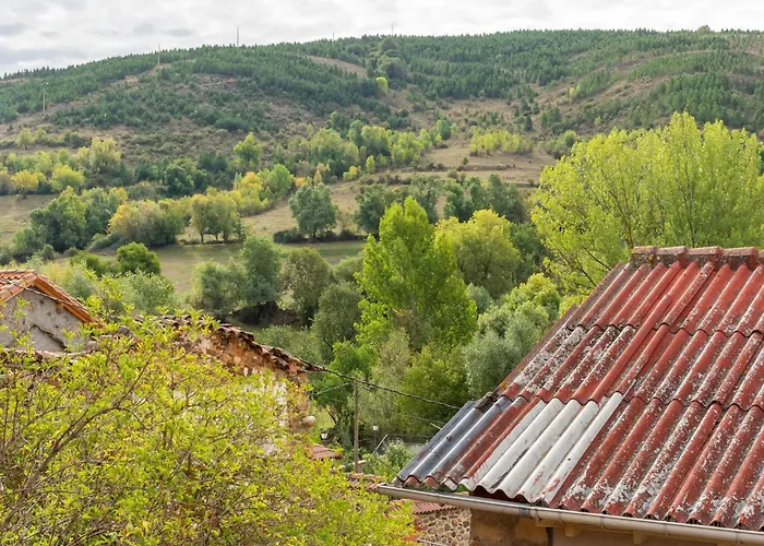 Tranquil Near Luna River Holiday home